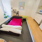 L Apartamento *